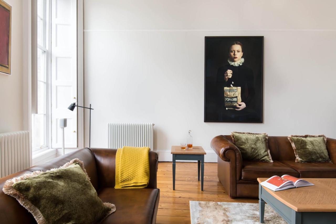 Magnificent Georgian 3-Bedroom Apartment In New Town EDI Exterior foto