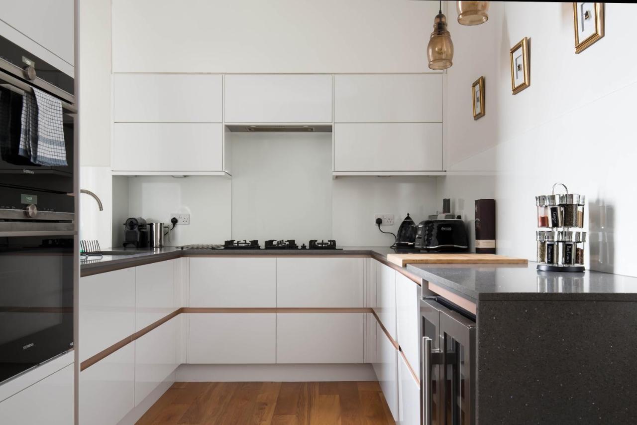 Magnificent Georgian 3-Bedroom Apartment In New Town EDI Exterior foto