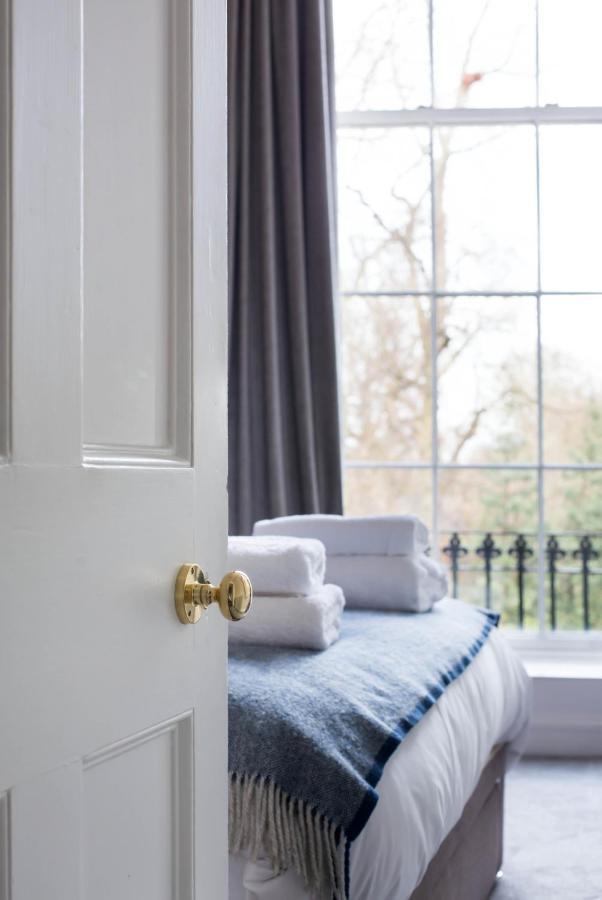 Magnificent Georgian 3-Bedroom Apartment In New Town EDI Exterior foto